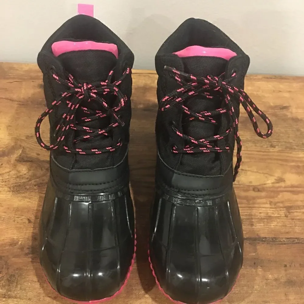 Sugar size 6 waterproof rain duck boots pink black